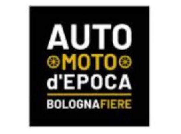 Vintage cars and motorcycles in Bologna