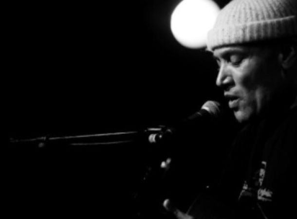 Ben Harper e os criminosos inocentes em Bolonha