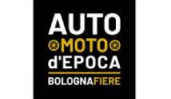 Carros e motos antigos em Bolonha