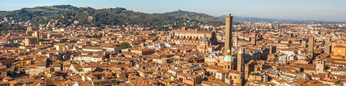Curiosidades sobre las Dos Torres de Bolonia, un símbolo icónico medieval