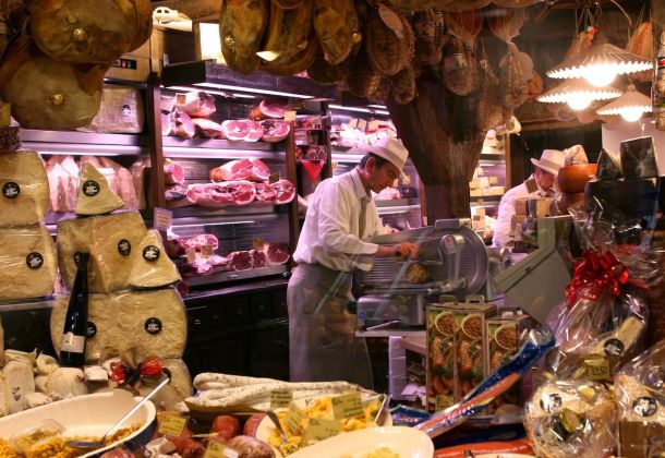 Marché Quadrilatero à Bologne : un centre de tradition artisanale