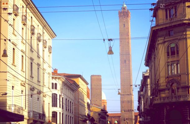 Ein praktisches Hotel in der Nähe der Bushaltestelle Bologna für bequemes Reisen