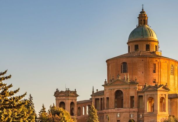 San Luca Bologna: tra storia, fede e un panorama mozzafiato