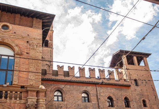 I principali Palazzi Storici Bologna: alcune curiosità