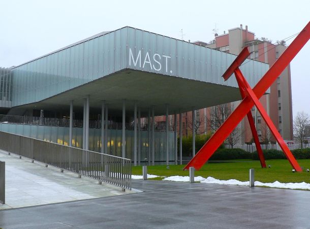 Il tuo hotel vicino al Mast e a GD Coesia se ami l'arte