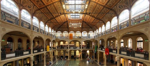 Biblioteca Salaborsa Bologna: il fulcro di culture e civiltà