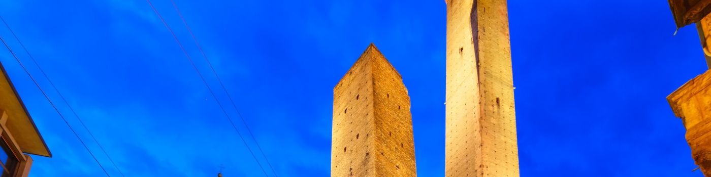 Curiosità sulle Due Torri Bologna simbolo medievale iconico
