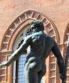 Piazza del Nettuno Bologna, cuore pulsante del centro città